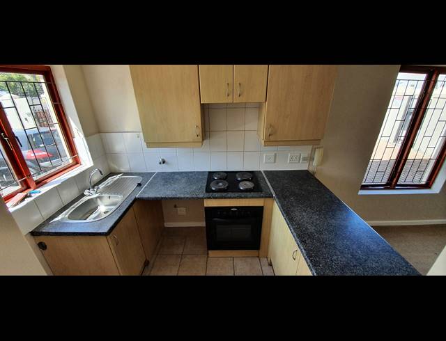 2 BEDROOM APARTMENT SOLD IN TABLE VIEW